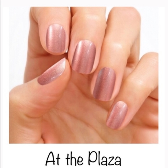 Color Street Nail Polish Strips - At The Plaza - Picture 4 of 5